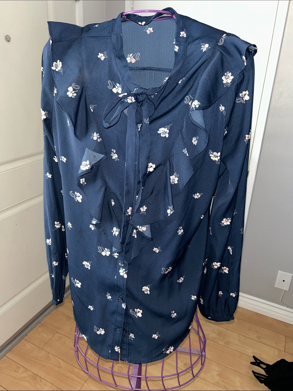 Abercrombie & Fitch Navy Floral Button-Up Blouse